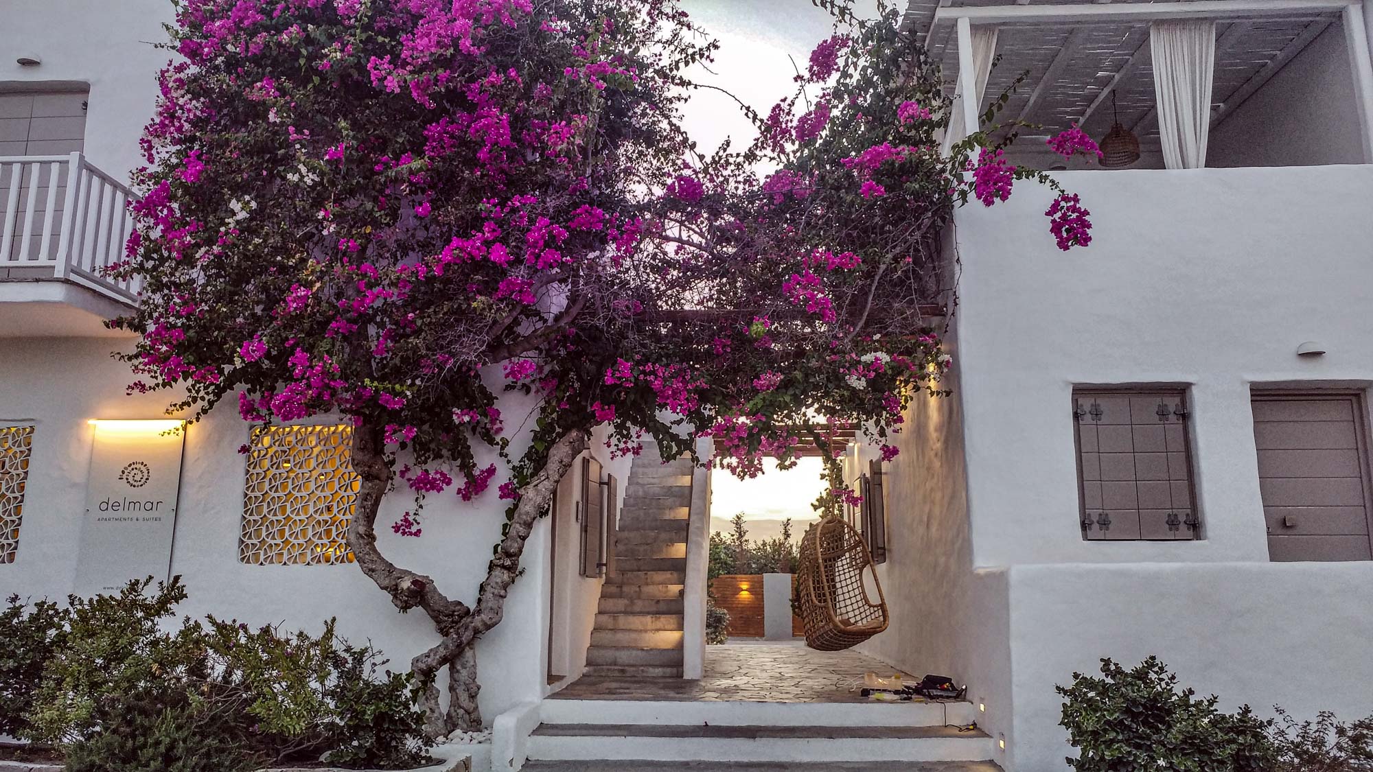 pollonia, insula milos
