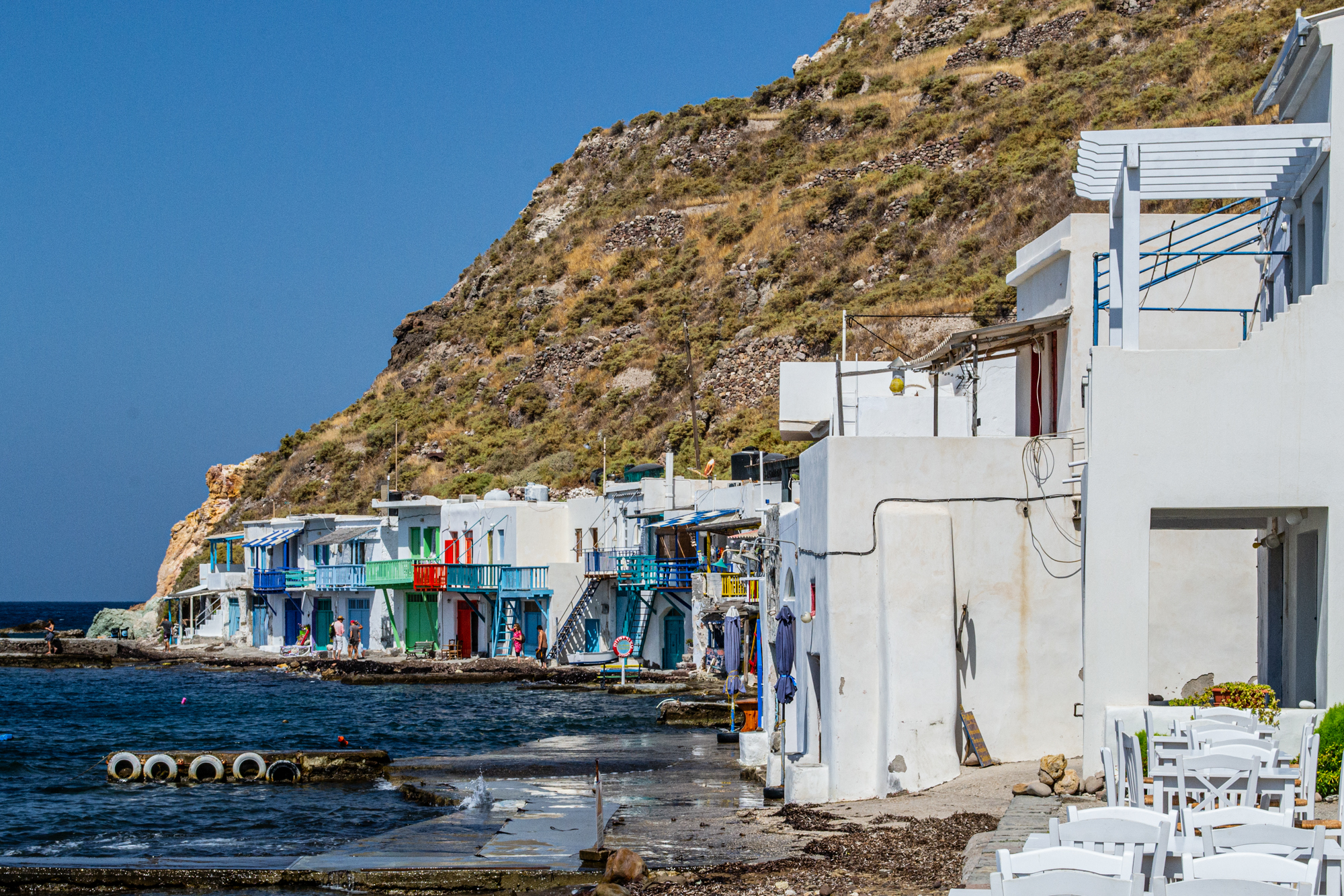 sate pescaresti in milos